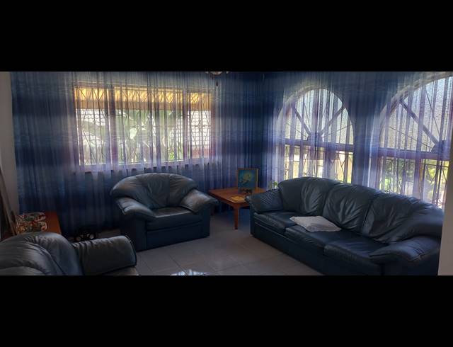 4 BEDROOM FREESTANDING FOR SALE IN BRINDHAVEN